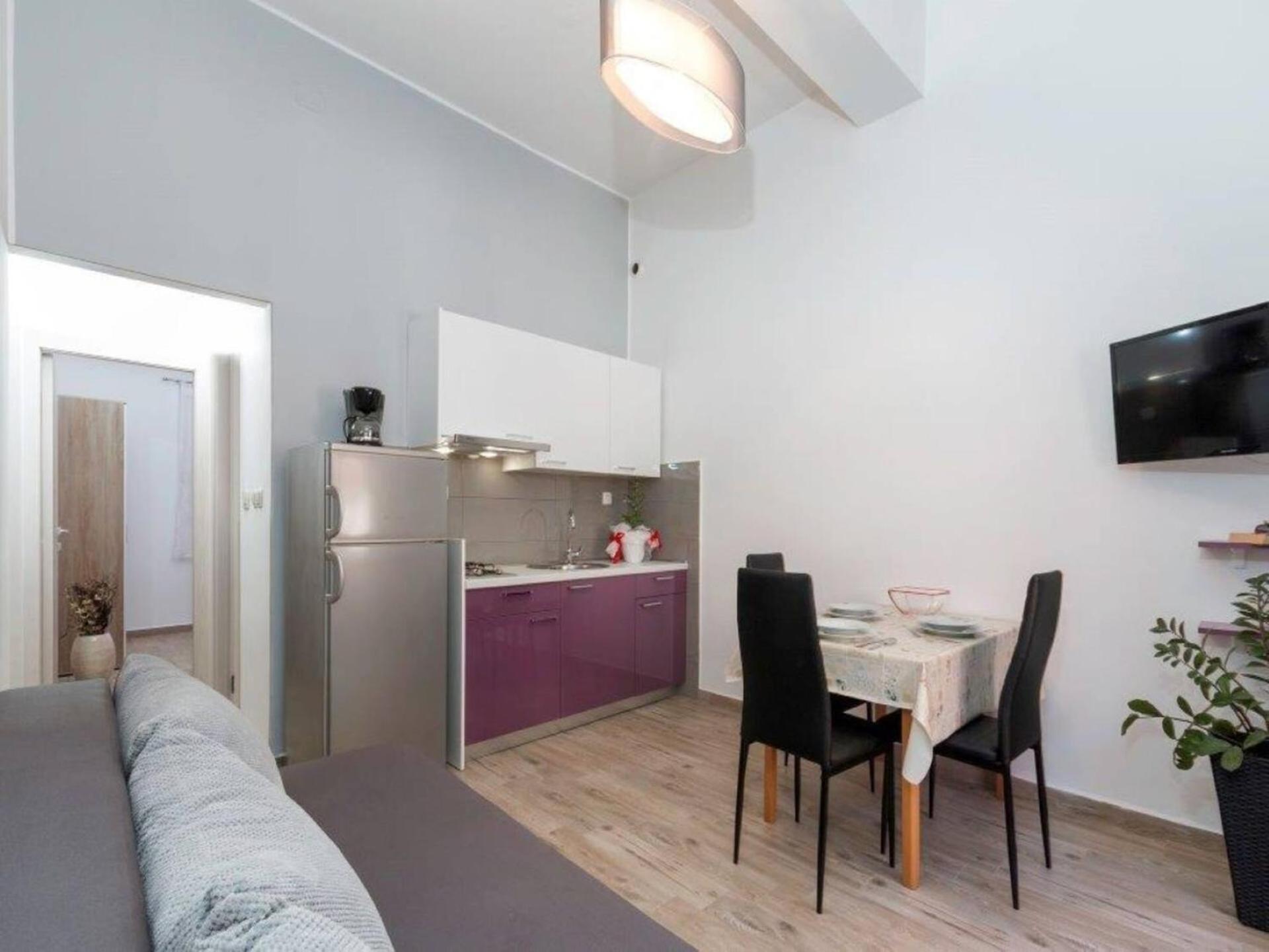 Pleasant Oriana Apartment Near The Sea-Πούλα Εξωτερικό φωτογραφία